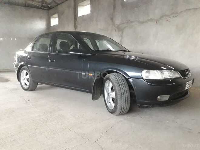 Opel Vectra 1997, 293,000 km - 1.6 l - Qazax