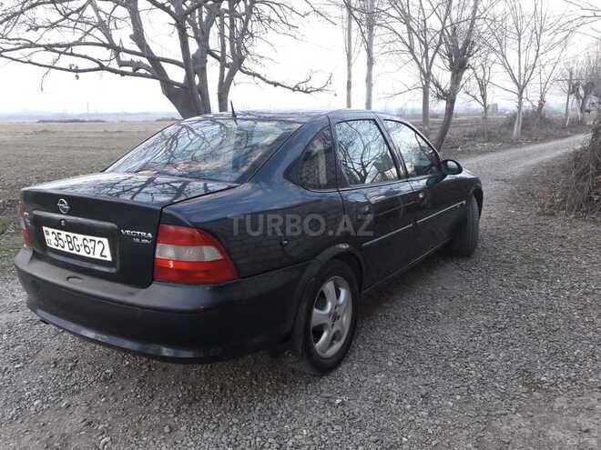 Opel Vectra 1997, 293,000 km - 1.6 l - Qazax