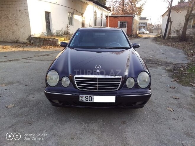 Mercedes E 240 2000, 354,000 km - 2.4 l - Balakən