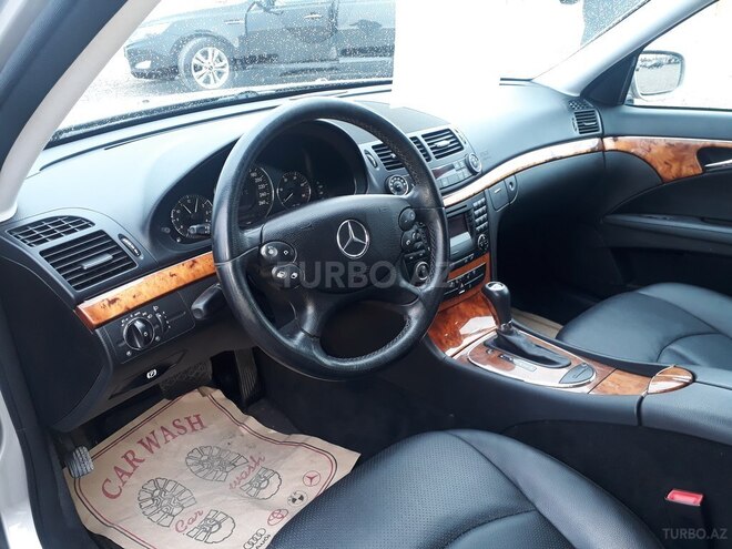 Mercedes E 220 2006, 180,000 km - 2.2 l - Gəncə