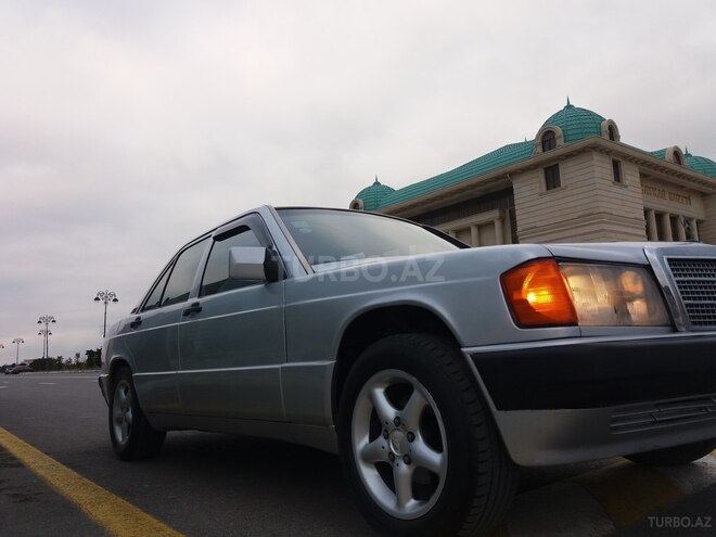 Mercedes 190 1991, 400,000 km - 2.0 l - Sumqayıt