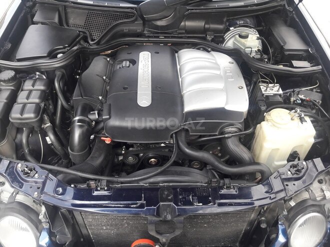 Mercedes E 220 2001, 279,000 km - 2.2 l - Bakı