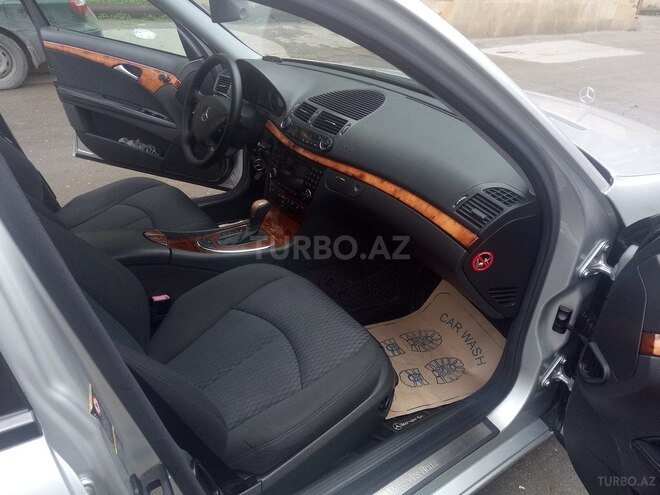 Mercedes E 240 2003, 209,500 km - 2.4 l - Bakı