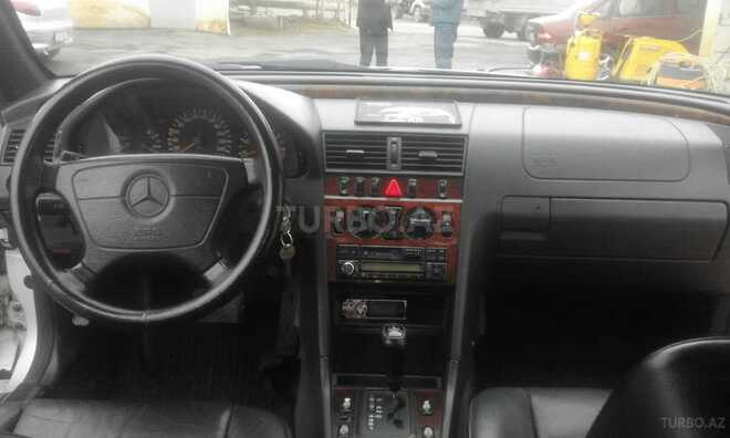 Mercedes C 240 1998, 302,600 km - 2.4 l - Bakı