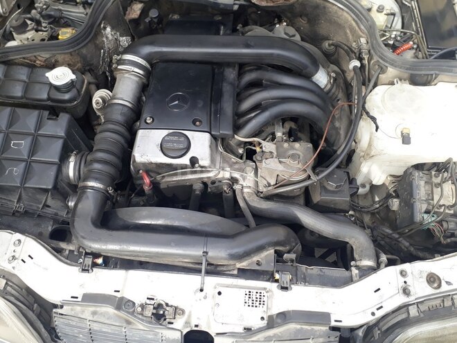 Mercedes C 250 1995, 499,000 km - 2.5 l - Bakı