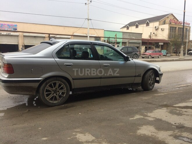 BMW 318 1991, 350,000 km - 1.8 l - Bakı