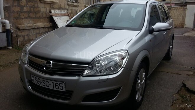Opel Astra 2009, 147,000 km - 1.4 l - Bakı