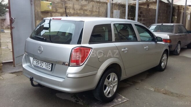 Opel Astra 2009, 147,000 km - 1.4 l - Bakı