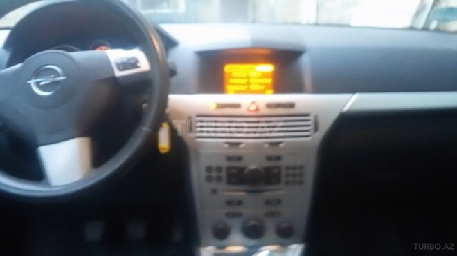Opel Astra 2009, 147,000 km - 1.4 l - Bakı