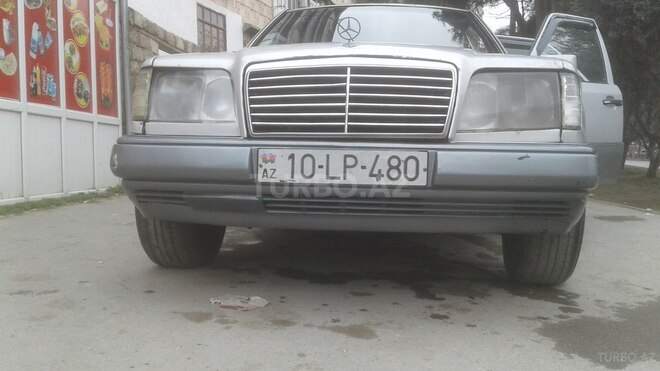 Mercedes E 220 1994, 753,659 km - 0.2 л - Bakı
