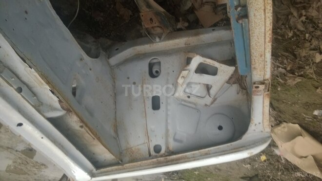 LADA (VAZ) 21011 1984, 25,004 km - 1.6 l - Sabirabad