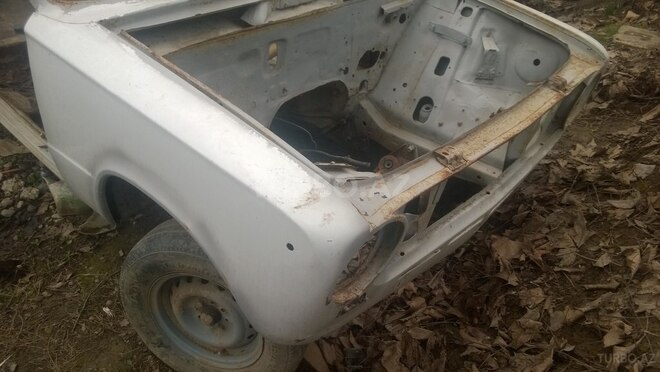 LADA (VAZ) 21011 1984, 25,004 km - 1.6 l - Sabirabad