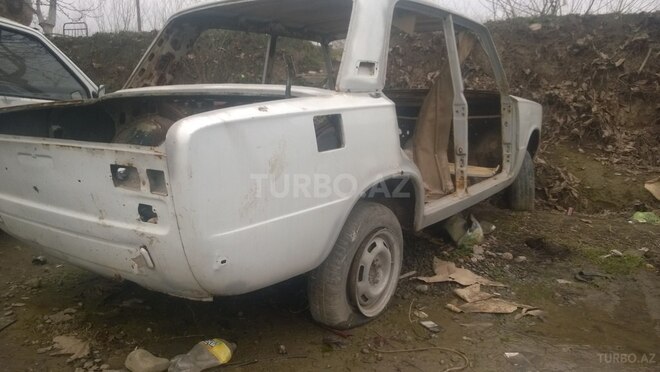 LADA (VAZ) 21011 1984, 25,004 km - 1.6 l - Sabirabad