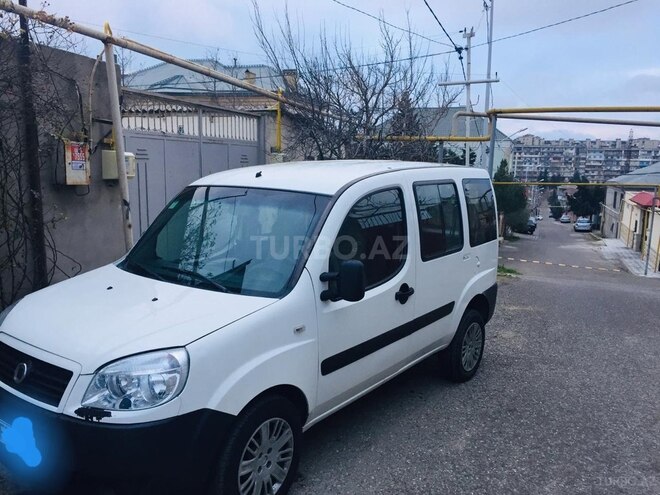 Fiat Doblo 2007, 267,200 km - 1.3 l - Bakı