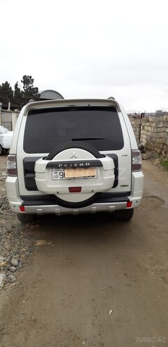 Mitsubishi Pajero 2011, 126,000 km - 3.5 l - Bakı