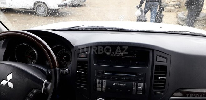 Mitsubishi Pajero 2011, 126,000 km - 3.5 l - Bakı