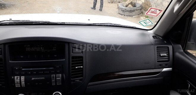 Mitsubishi Pajero 2011, 126,000 km - 3.5 l - Bakı