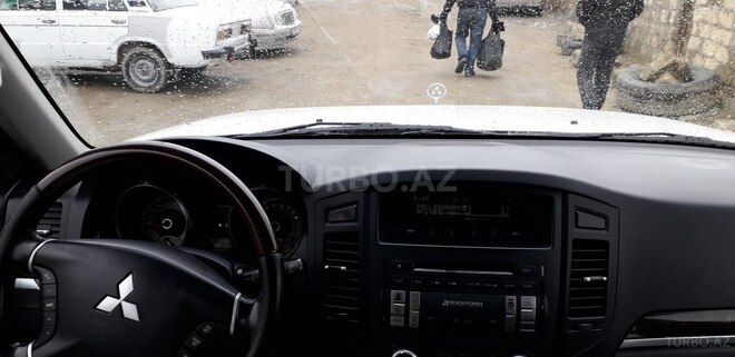Mitsubishi Pajero 2011, 126,000 km - 3.5 l - Bakı