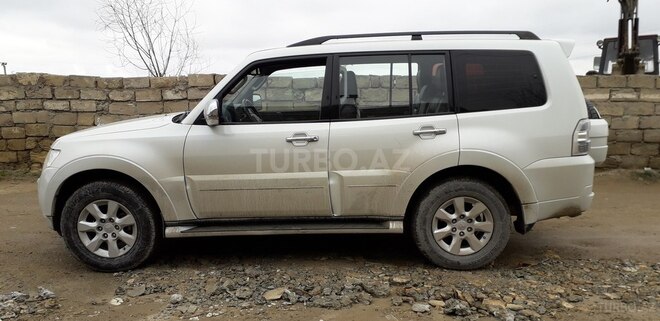 Mitsubishi Pajero 2011, 126,000 km - 3.5 l - Bakı