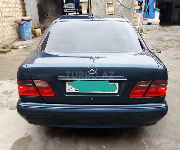 Mercedes E 240 2000, 280,000 km - 2.4 l - Bakı
