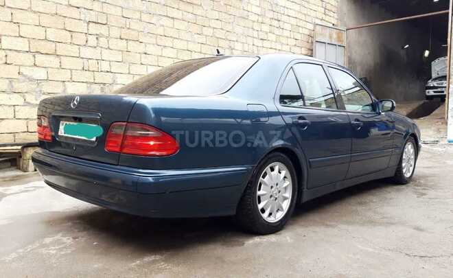 Mercedes E 240 2000, 280,000 km - 2.4 l - Bakı