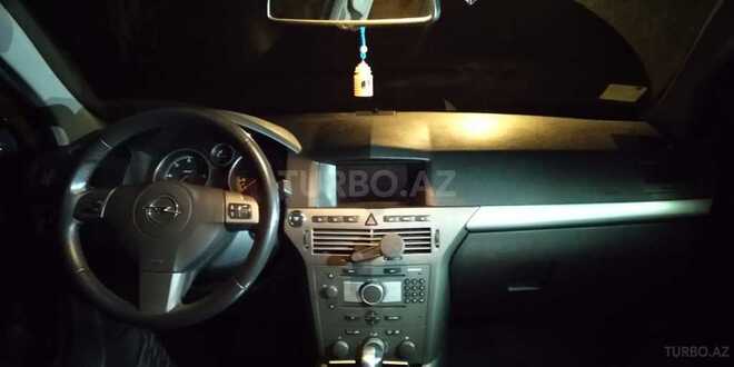 Opel Astra 2006, 260,000 km - 1.9 л - Bakı