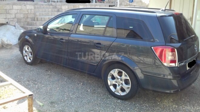 Opel Astra 2006, 260,000 km - 1.9 л - Bakı
