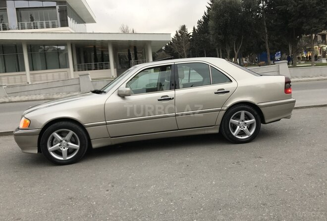 Mercedes C 230 1999, 152,000 km - 2.3 l - Bakı