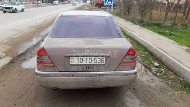 Mercedes C 180 1994, 122,000 km - 1.8 l - Salyan
