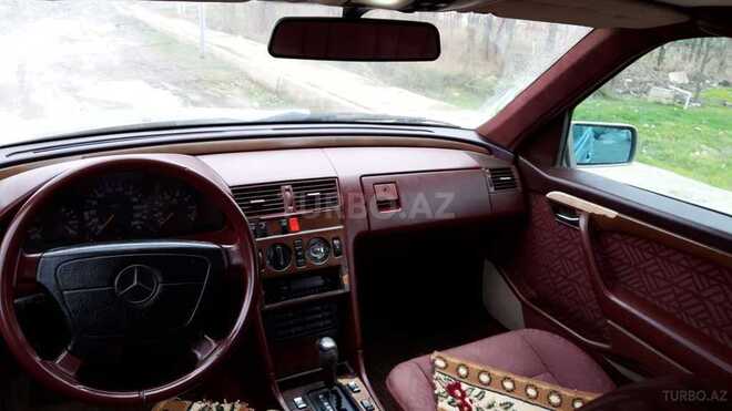 Mercedes C 180 1994, 122,000 km - 1.8 l - Salyan
