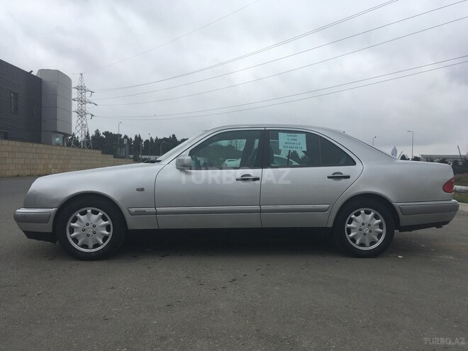 Mercedes E 280 1998, 31,000 km - 2.8 л - Bakı