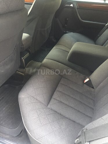 Mercedes E 220 1995, 301,010 km - 2.2 l - Bakı