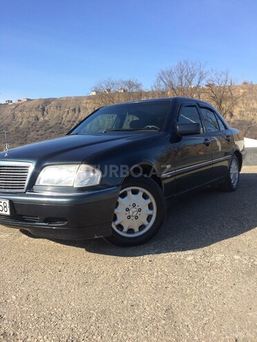 Mercedes C 240 1998, 272,656 km - 2.4 l - Quba