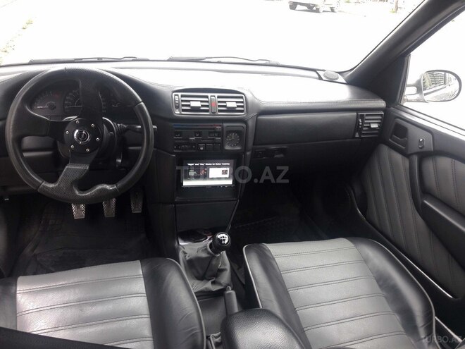 Opel Vectra 1992, 227,000 km - 2.0 л - Bakı
