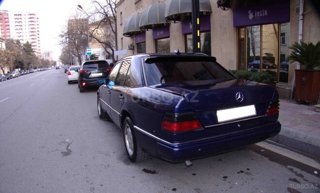Mercedes E 200 1992, 480,000 km - 2.0 l - Bakı