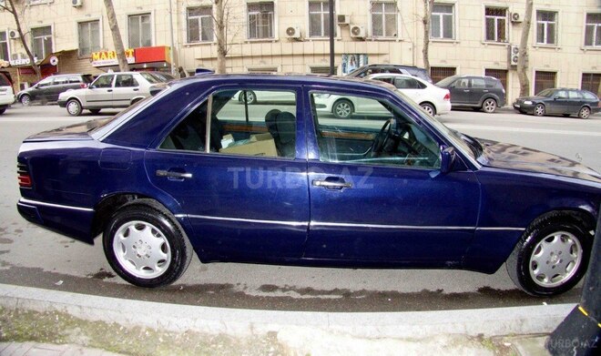 Mercedes E 200 1992, 480,000 km - 2.0 l - Bakı