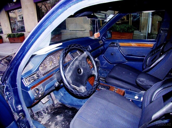 Mercedes E 200 1992, 480,000 km - 2.0 l - Bakı