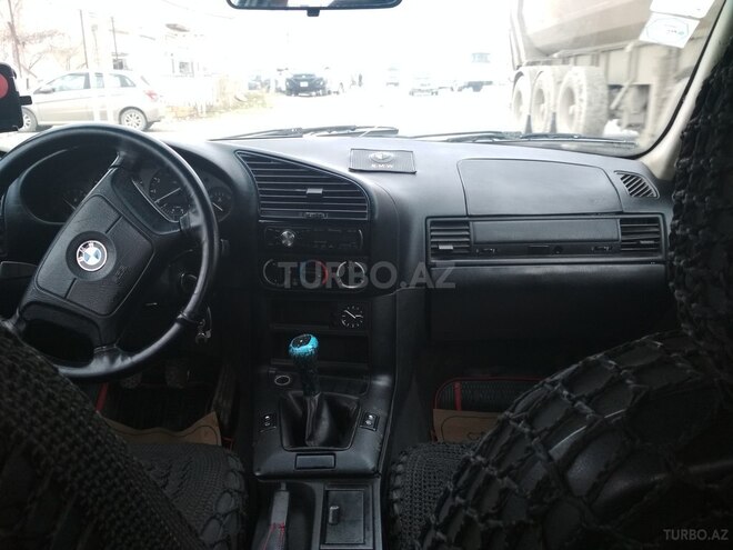 BMW 318 1995, 225,000 km - 1.8 l - Bakı