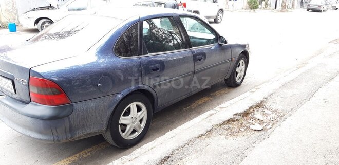 Opel Vectra 1996, 300,000 km - 1.8 l - Bakı
