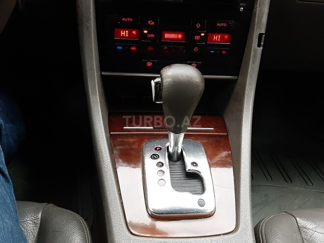 Audi A4 2002, 285,000 km - 2.4 l - Bakı