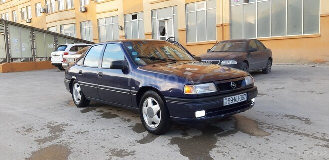 Opel Vectra 1995, 411,000 km - 1.8 l - Bakı