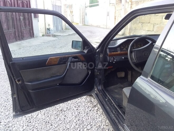 Mercedes E 260 1989, 3,440,000 km - 2.6 l - Bakı