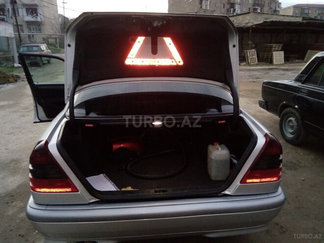 Mercedes C 230 1998, 208,600 km - 2.3 l - Sumqayıt