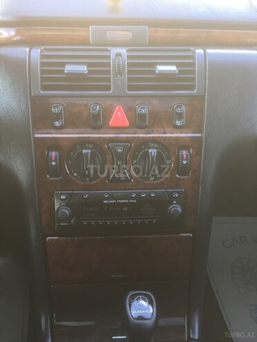 Mercedes E 240 1998, 260,000 km - 2.4 l - Bakı