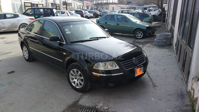 Volkswagen Passat 2002, 318,000 km - 1.8 l - Bakı