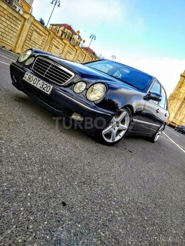 Mercedes E 320 2000, 202,000 km - 3.2 l - Bakı