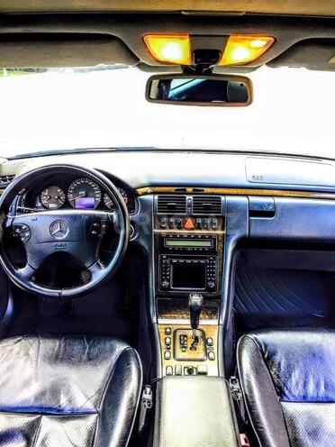 Mercedes E 320 2000, 202,000 km - 3.2 l - Bakı