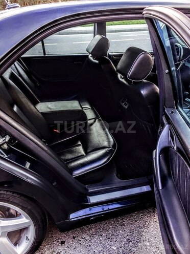 Mercedes E 320 2000, 202,000 km - 3.2 l - Bakı