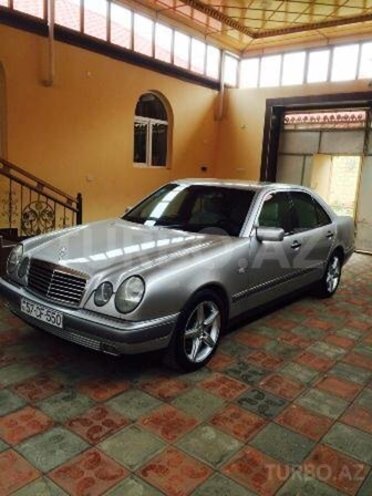 Mercedes E 240 1998, 247,959 km - 2.4 l - Şəmkir