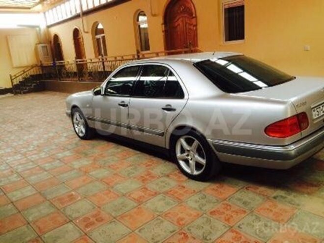 Mercedes E 240 1998, 247,959 km - 2.4 l - Şəmkir